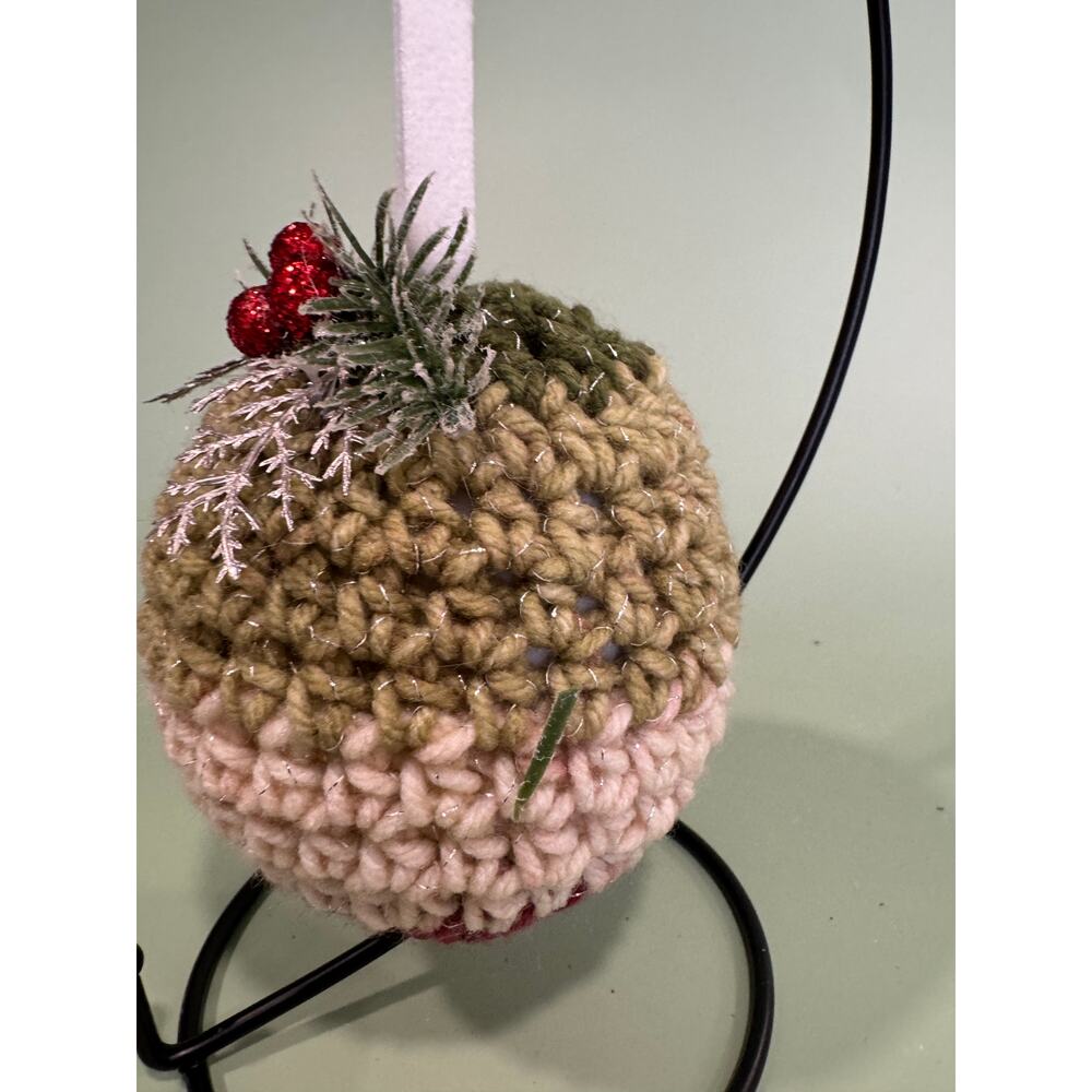 Handmade Crocheted Christmas Ornament Ball Bauble Tree Decoration   CO16 - Picture 4 of 4